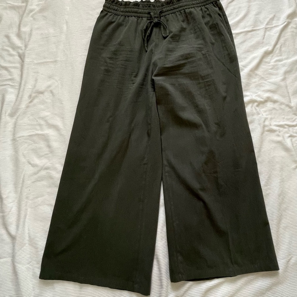Green Wide Leg Pants with Elastic Waistband